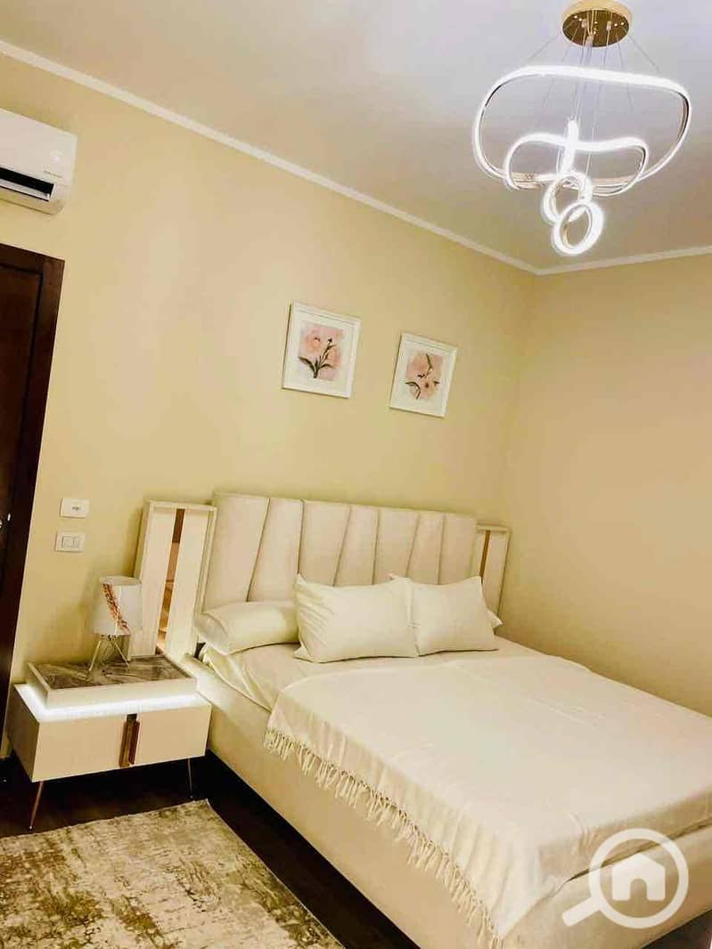 9 d4e51255-1f0b-41e4-84ad-8a2d6d8a78d9. jpg