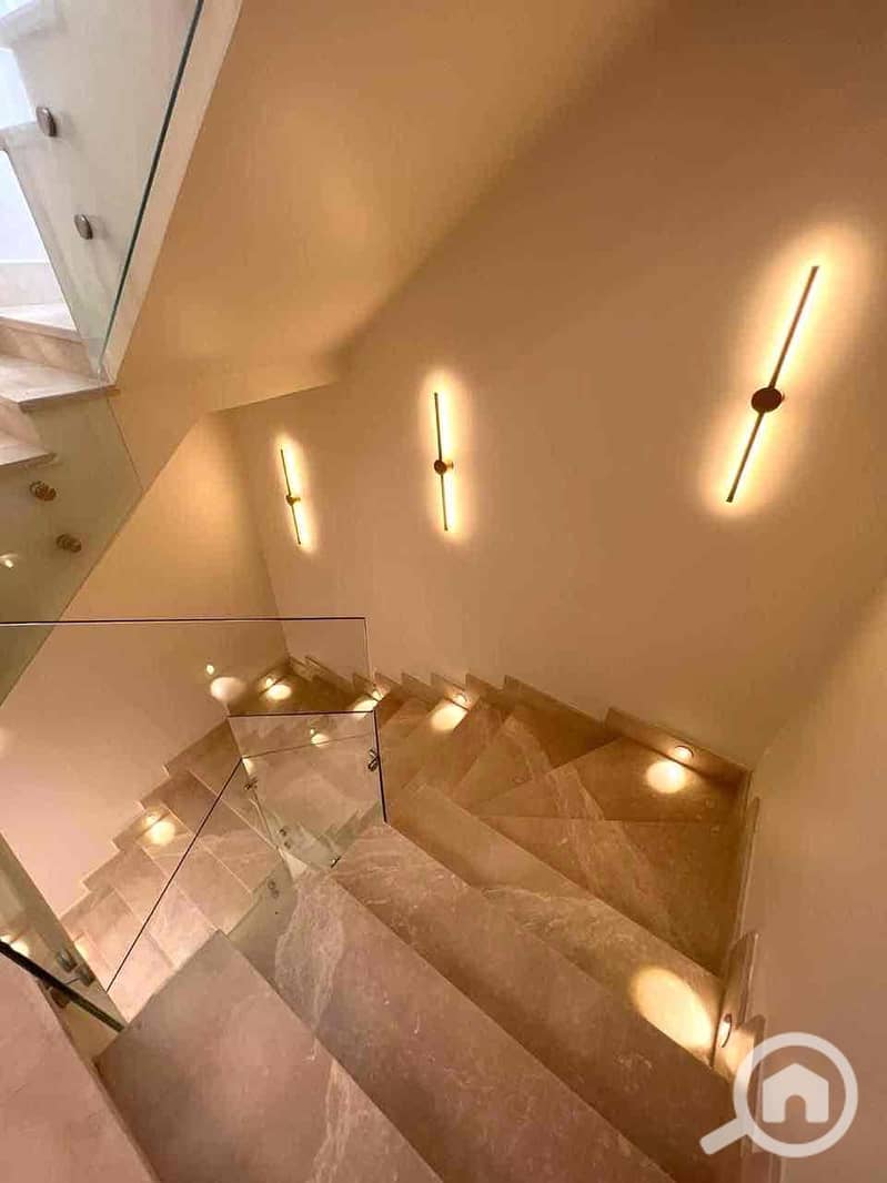 5 c776eb4b-e5f6-44f1-ab3b-5cfc6b2357be. jpg