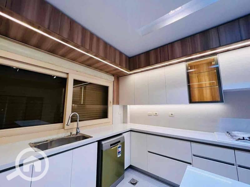 9 3a4052c5-8b14-437c-9605-a8cfc8c7b0f6. jpg