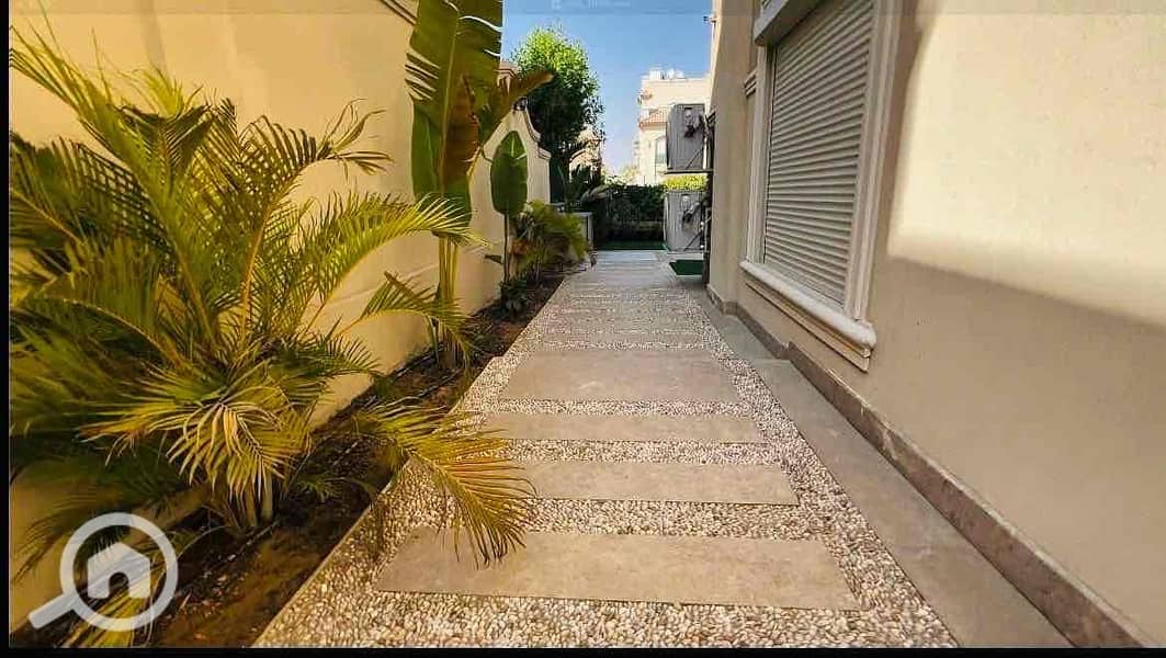 19 d550c7fd-4a98-43f2-ae04-7ded2cd87801. jpg