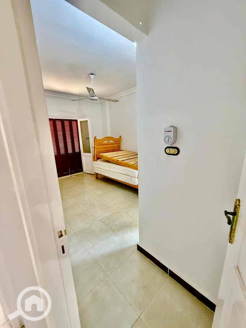 12 ad7ca9b2-b30c-48d8-9c02-012c0008ce15. jpg