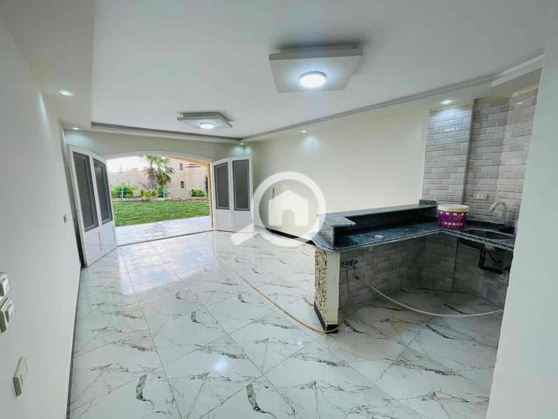 5 a6666a3a-80a7-42bd-ad77-59a83dc8c94d. jpg