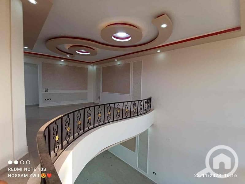 4 84763463-2b2a-4321-bd77-6fe9efd807bc. jpg