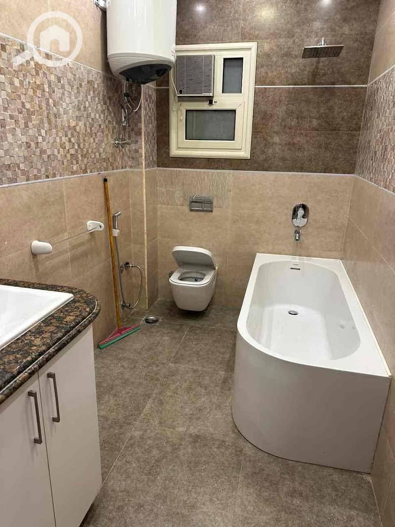 10 76fef138-0aef-4d60-abb5-32cf334bc052. jpg