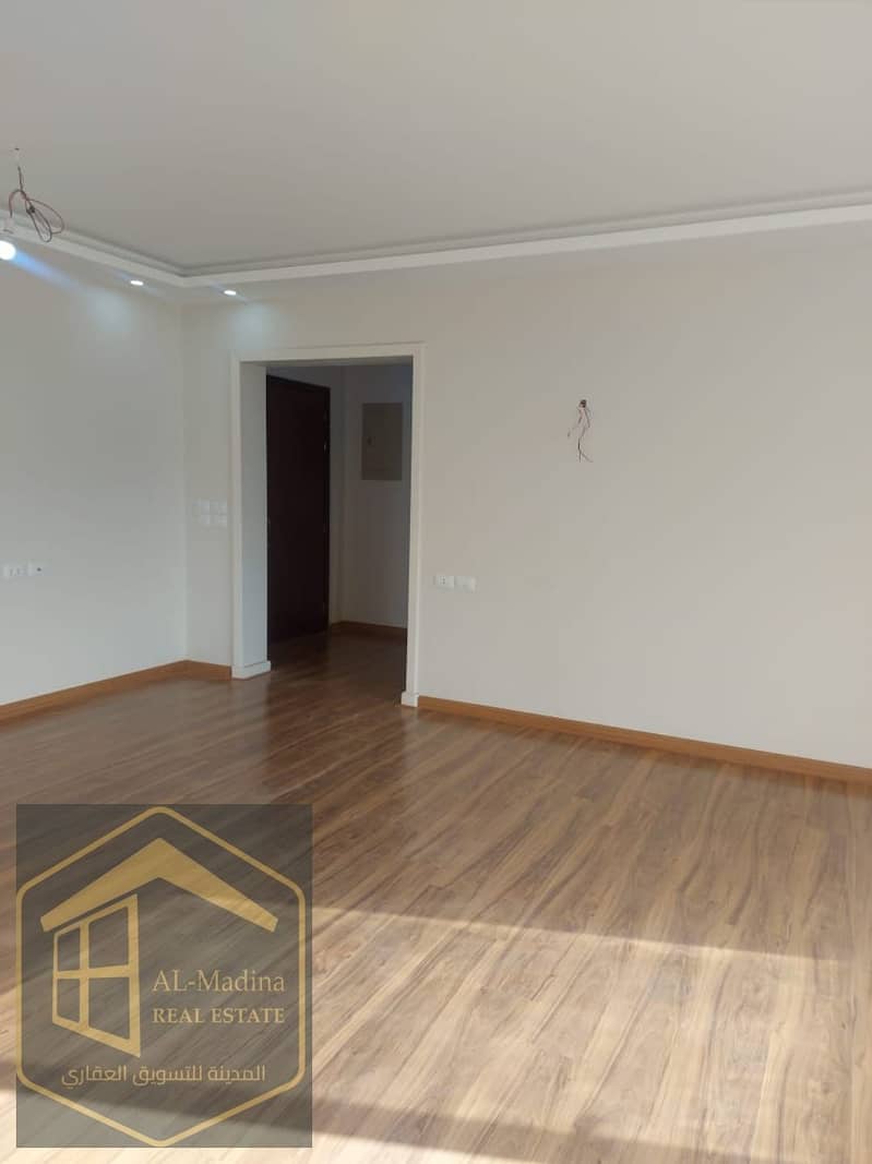 2 WhatsApp Image 2025-12-06 at 18.01. 38. jpeg