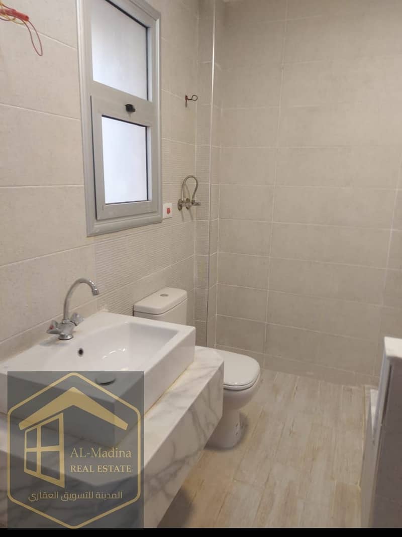 9 WhatsApp Image 2025-12-06 at 18.01. 38 (1). jpeg