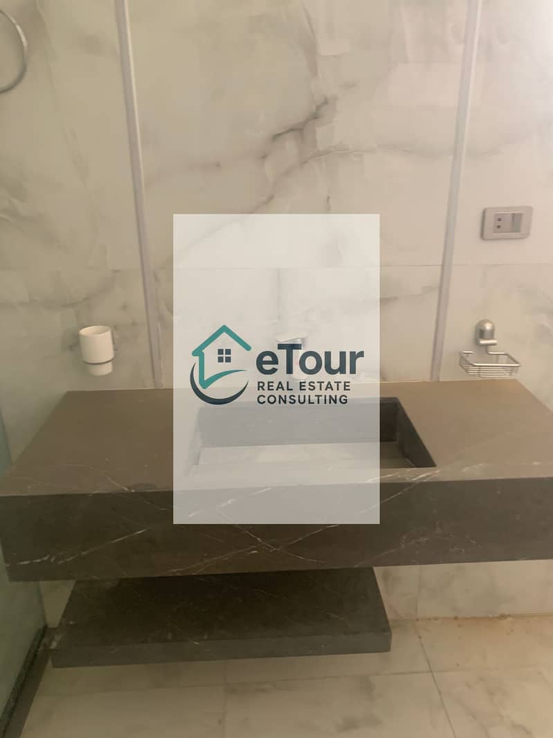 10 e56fe47c-7fe6-4828-a703-d9c821361fbc. jpg