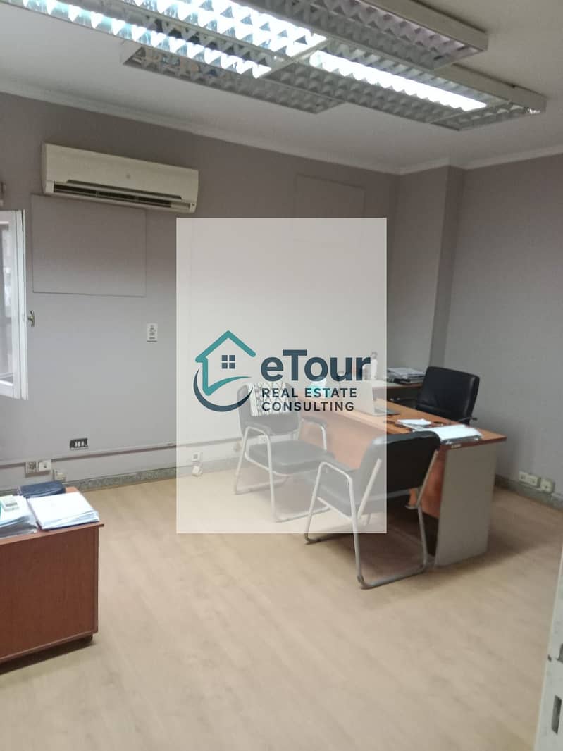 8 ab771512-1437-44d1-bf76-46b308487969. jpg