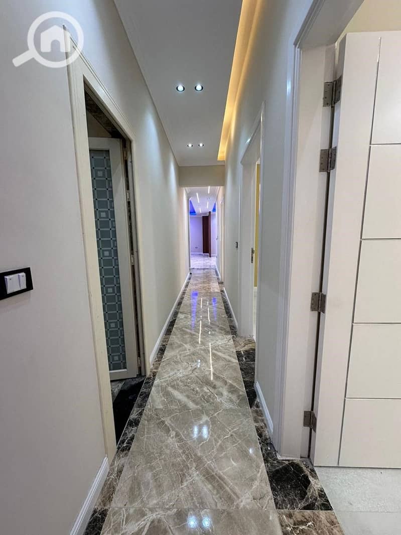 10 WhatsApp Image 2025-12-07 at 10.32. 06 AM (2). jpg