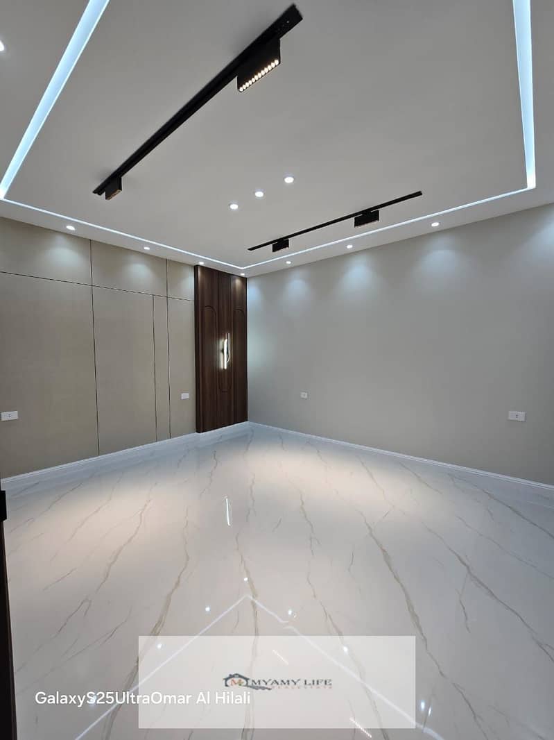 32 WhatsApp Image 2025-11-29 at 10.37. 01 AM (1). jpeg