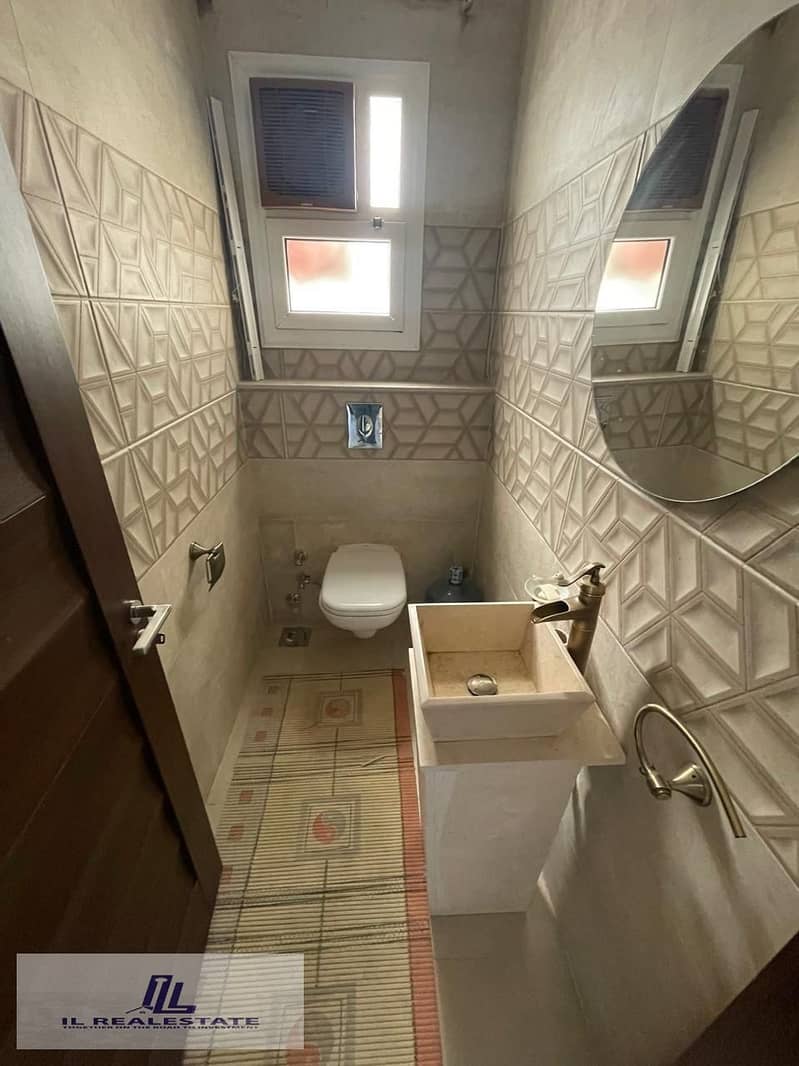 15 WhatsApp Image 2025-11-16 at 14.49. 22_7beacd1d. jpg