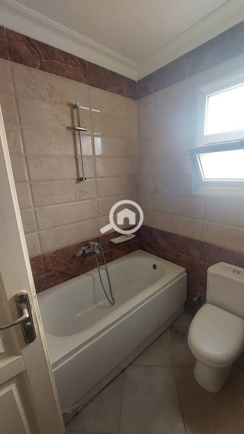 7 WhatsApp Image 2025-10-18 at 18.01. 35 (1). jpeg