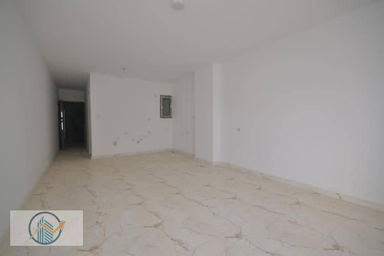 2 DSC_0605_f790b_lg. jpg