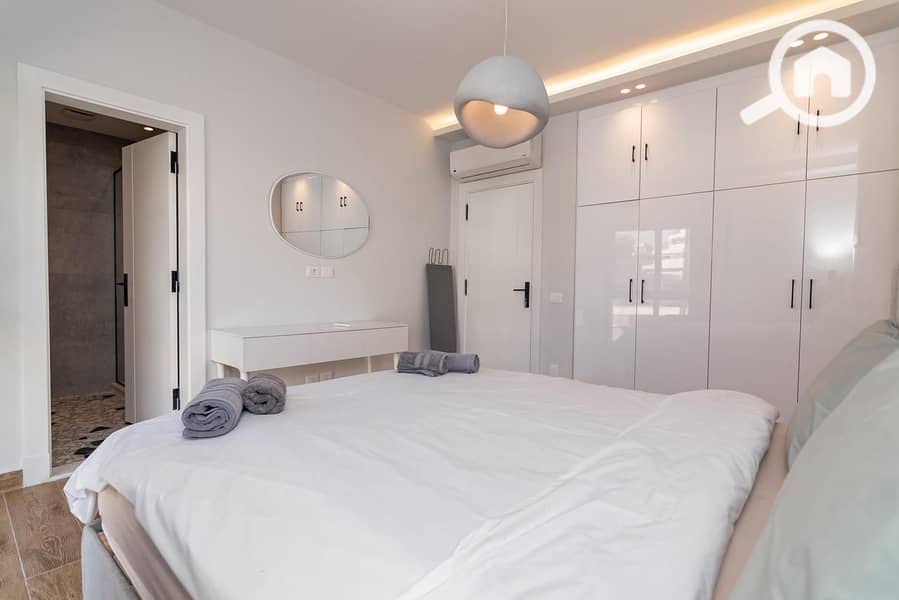 6 WhatsApp Image 2025-12-07 at 10.53. 30 AM (2). jpeg