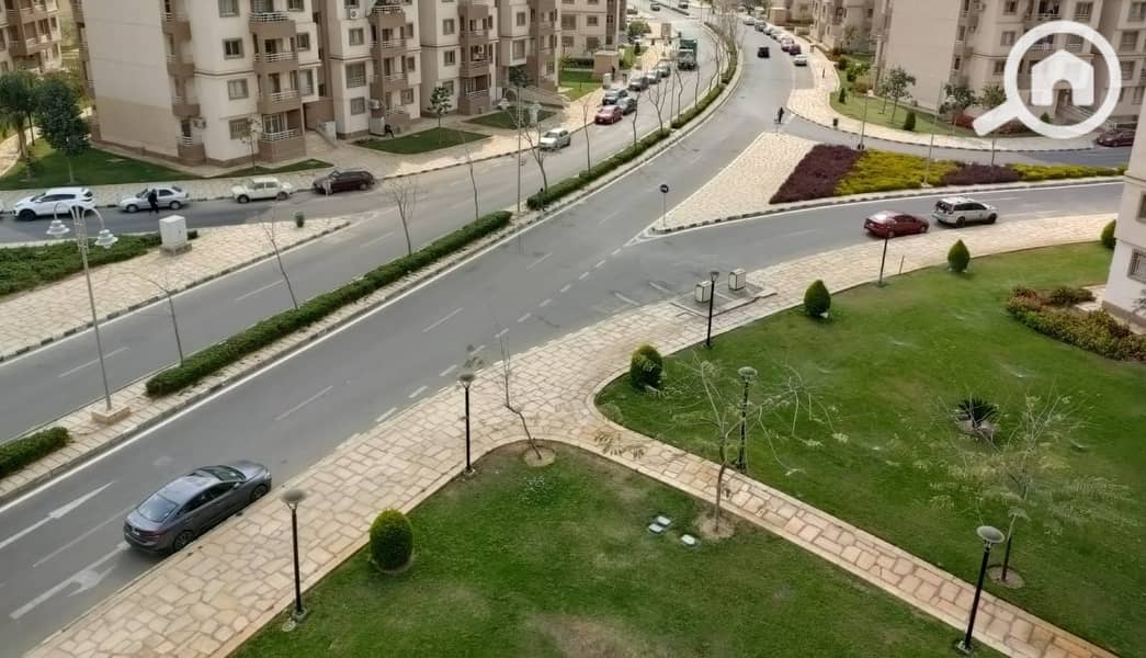 6 4d307914-38ae-4b65-96e5-a0e3d0fb07bf. jpg