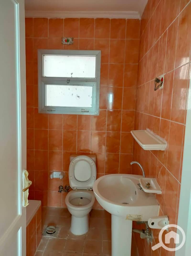 8 f541361a-9316-4382-97c6-051372d8740b. jpg