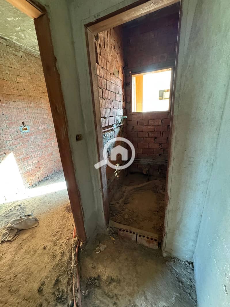 20 f9fca697-7903-4de5-b599-46b2a2f80a32. jpg