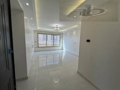 3 Bedroom Flat for Sale in New Cairo, Cairo - 559f5e61-1045-41cf-a8bd-c7d7b96973a3. jpeg 3 Bedroom Flat for Sale in New Cairo, Cairo - 559f5e61-1045-41cf-a8bd-c7d7b96973a3. jpeg