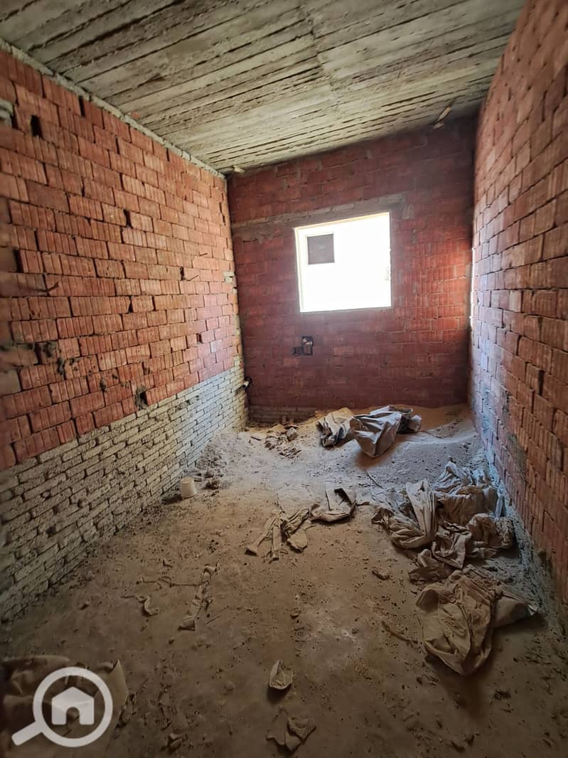 10 ٢٠٢٥١٢٠٦_١٥٢٨٣٩. jpg