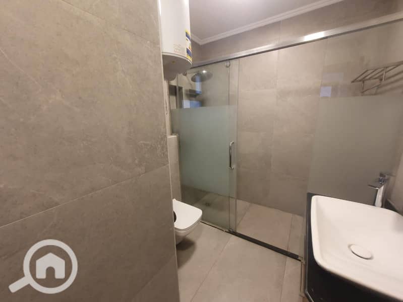 7 50381285-52ca-49a7-a3e6-f2d0d63677e0. jpg