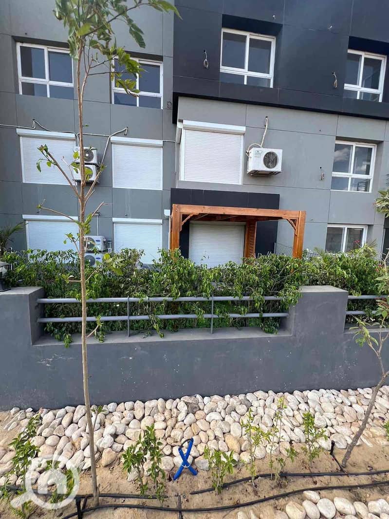 3 ff681c88-309a-4fad-b7e5-324cbf5ea3c8. jpg