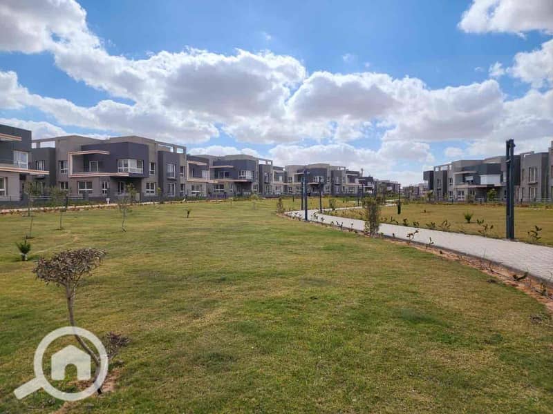 18 5216f535-b1ee-4af3-8b47-5a0f850627de. jpg