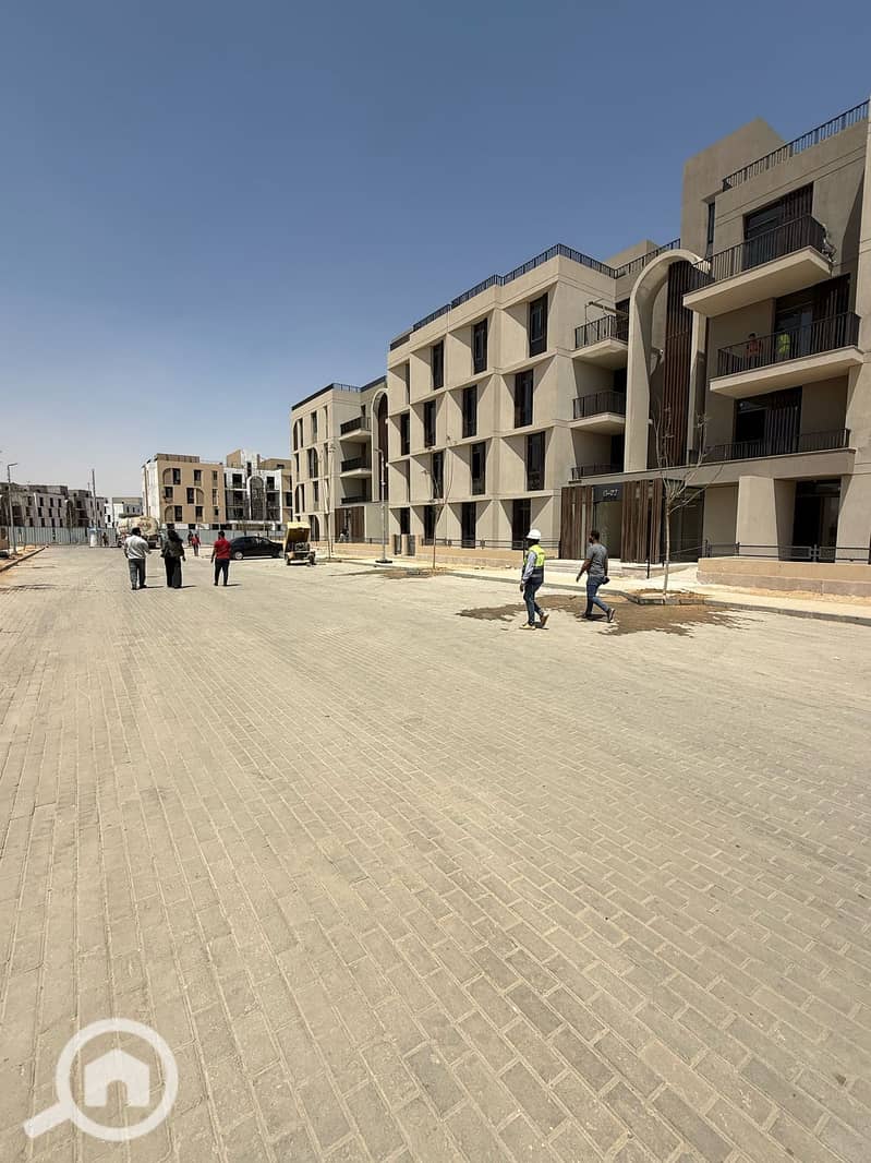 8 0730dbc8-d448-4c95-8137-7f6fdadf0a95. jpg