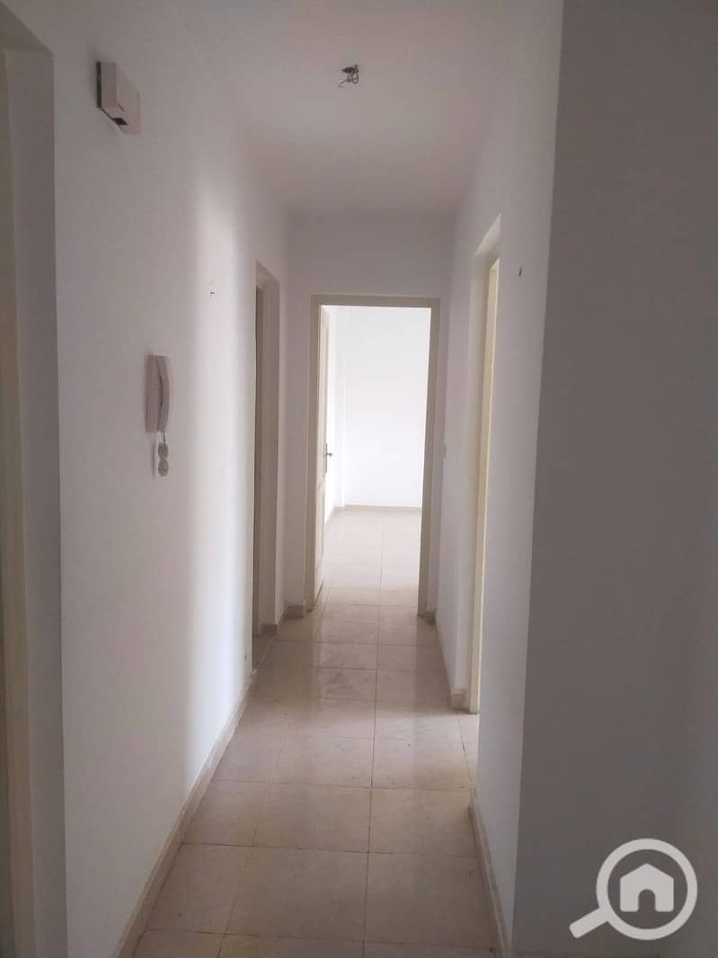 2 5b269323-a211-400c-a9fd-63b62c2bd2ec. jpeg