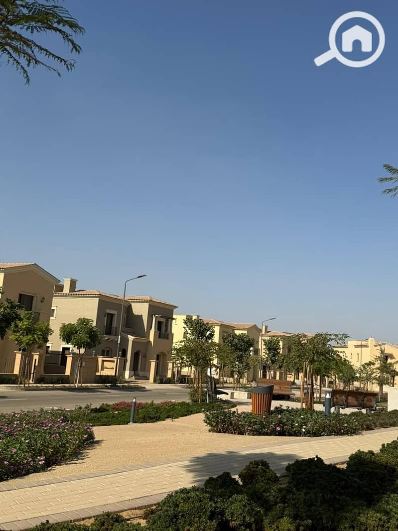 8 3a39b7d4-c345-4277-becf-7e861aa30216. jpg