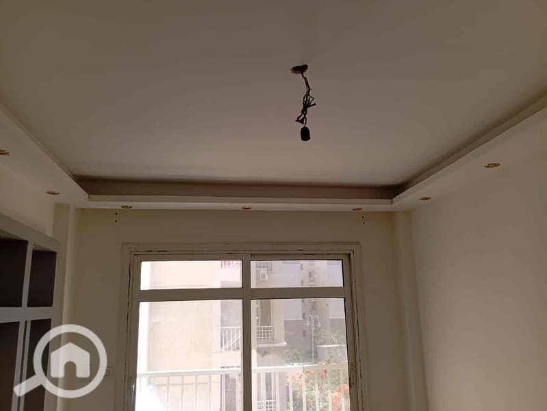 8 afb773e2-09ed-4f1d-81c3-f4a41d1197b7. jpg