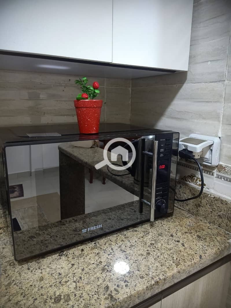 8 9fd08df2-4a2f-4301-bbce-5a2a6c3bbb48. jpeg