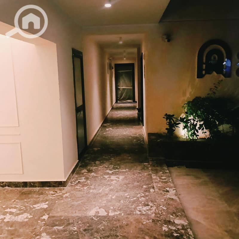 7 e3560f8c-0a09-41cf-a6b2-a2e517b37ac3. jpg