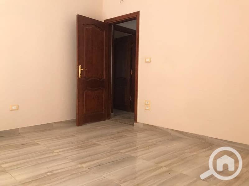 3 082efdab-eeb6-471c-8427-66ff0a0fb849. jpg