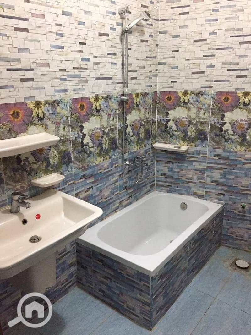 15 6641927d-a29d-4a0f-990c-6e1f1b95a1b5. jpg