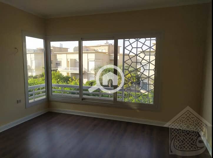 11 Background (8). png