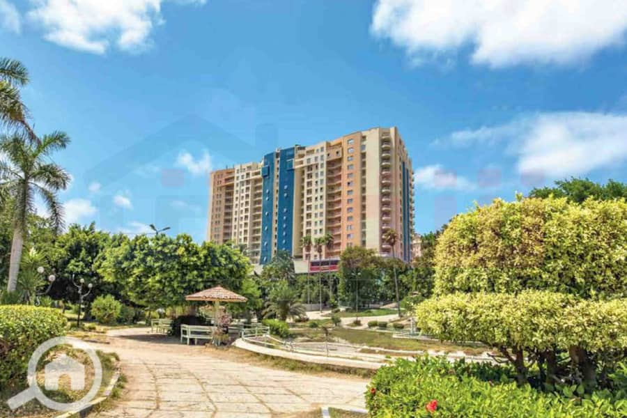 18 Plaza alex 10 - 210-4. jpg