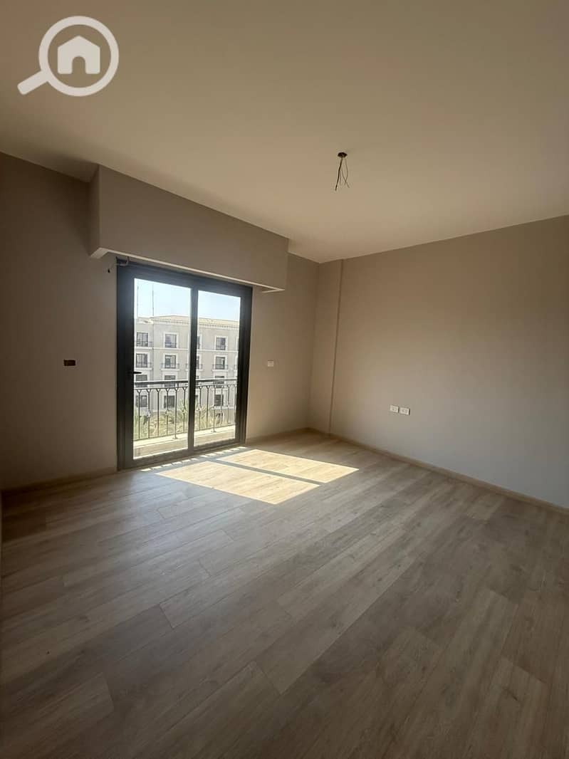 2 e2e31fc2-facd-4c5d-8dd5-67f64aa2484f. jpg