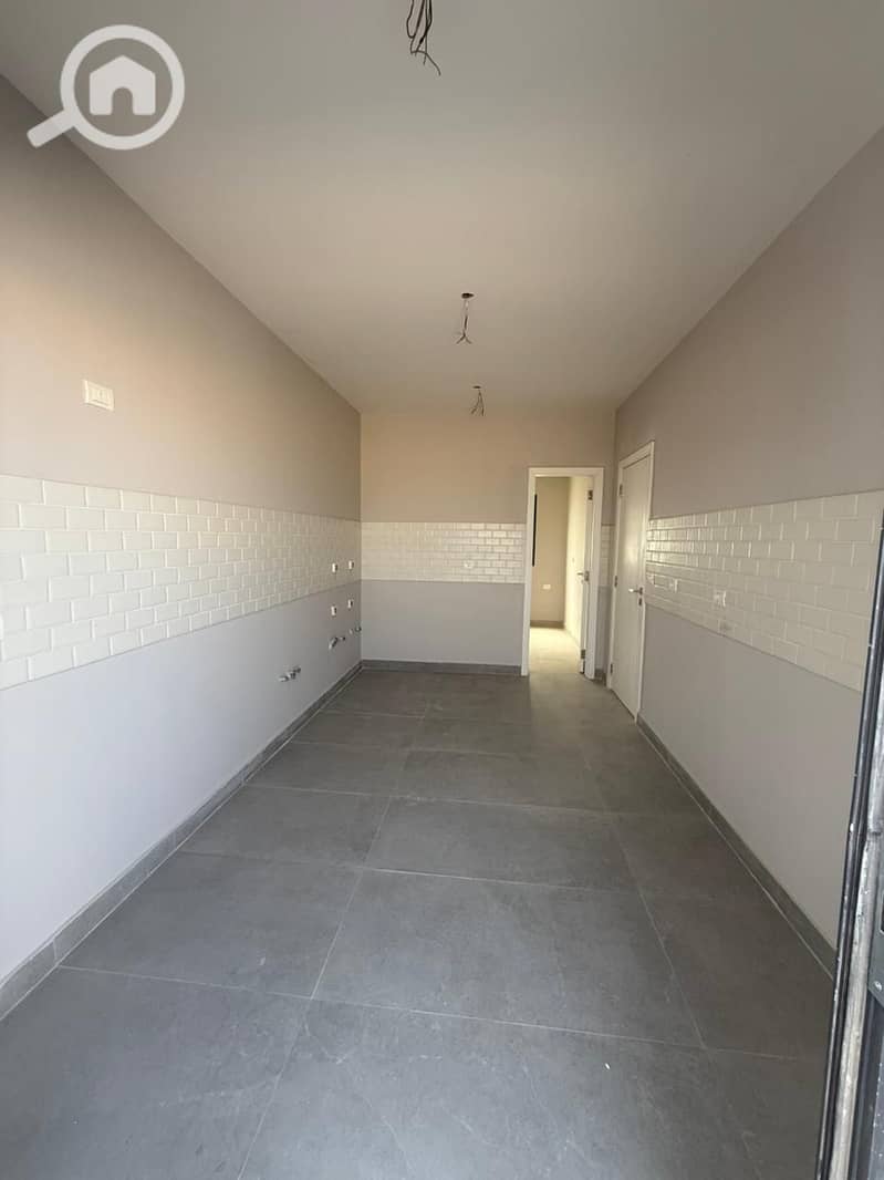 7 6228e19a-955f-4554-b8ef-4a25463e761a. jpg