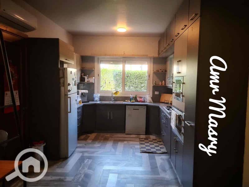 3 b10c9f2e-3281-4bda-b8f1-e060e5c7c294. jpg