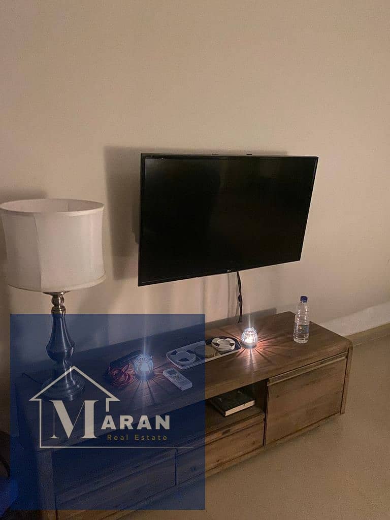 4 89cfca71-c944-4ab5-af45-29c3d2837a60. jpg