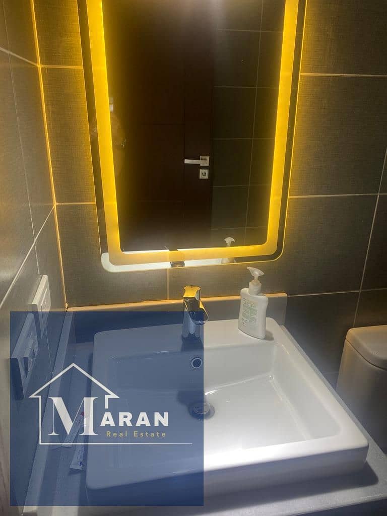 10 ddcfa3c2-9788-4a48-a06d-5e03d2dedf3f. jpg