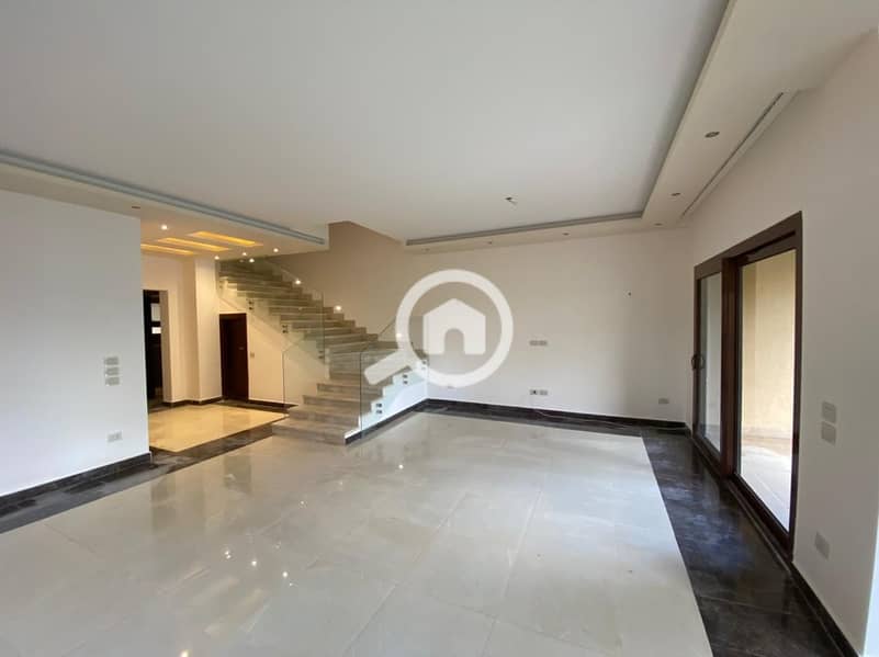 3 c27de9f2-6aea-4a5a-a8d2-62322f5f3839. jpg