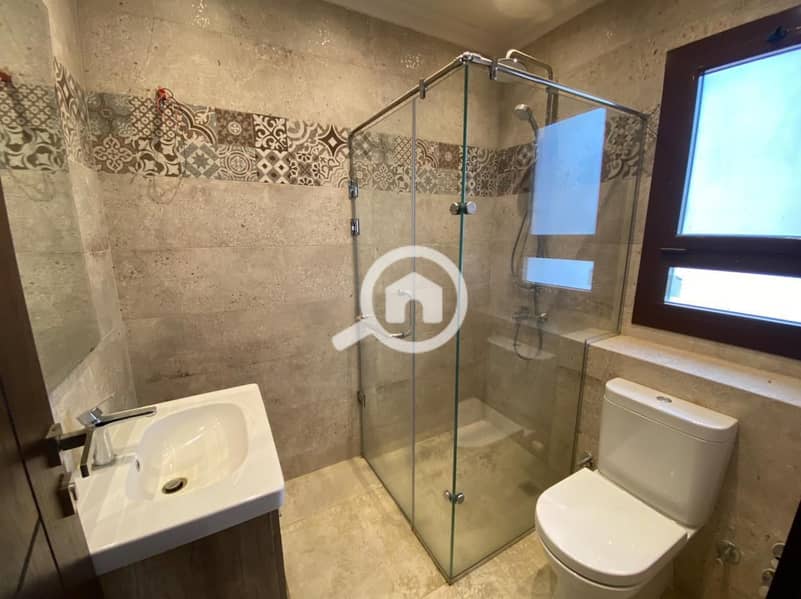 8 3e23e5c6-f07c-4eee-b1da-1d42cf541872. jpg