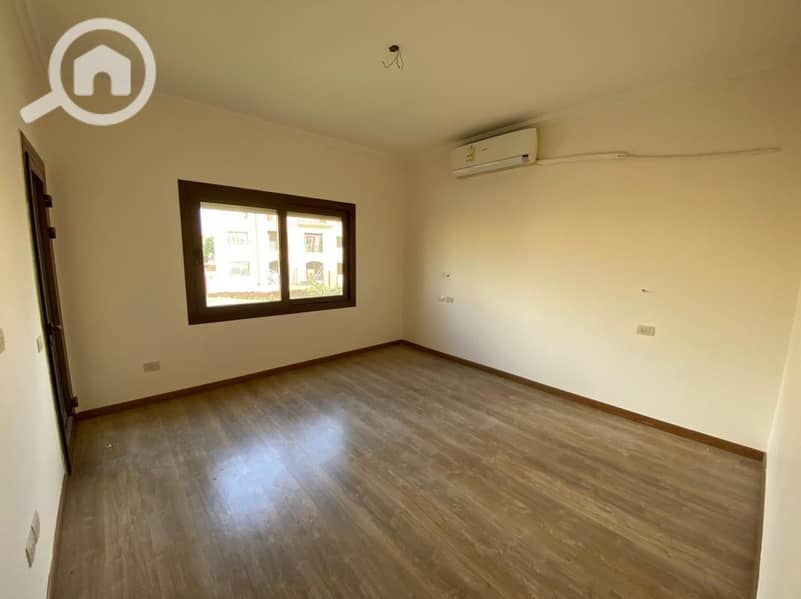 10 00a7924f-d3d8-4262-8444-aaa51075b15f. jpg