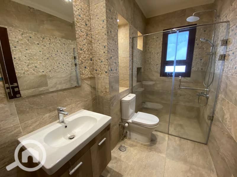 11 10f31b70-21b9-46a8-b4ca-e3dd057dc03b. jpg