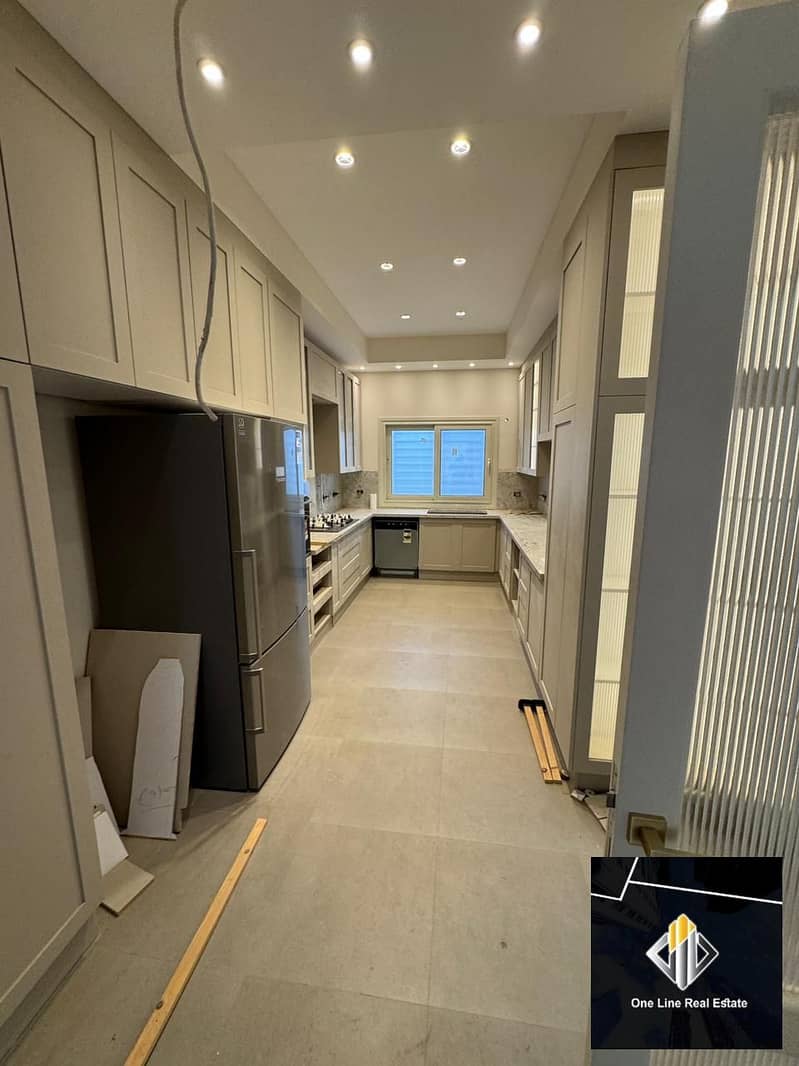 2 4d2ee9ab-9c83-47da-95e9-4eaa48523406. jpeg