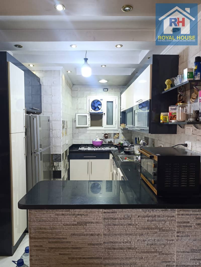 13 d876d8a0-b915-4257-b7af-ca1e1b4ca9f5. jpeg