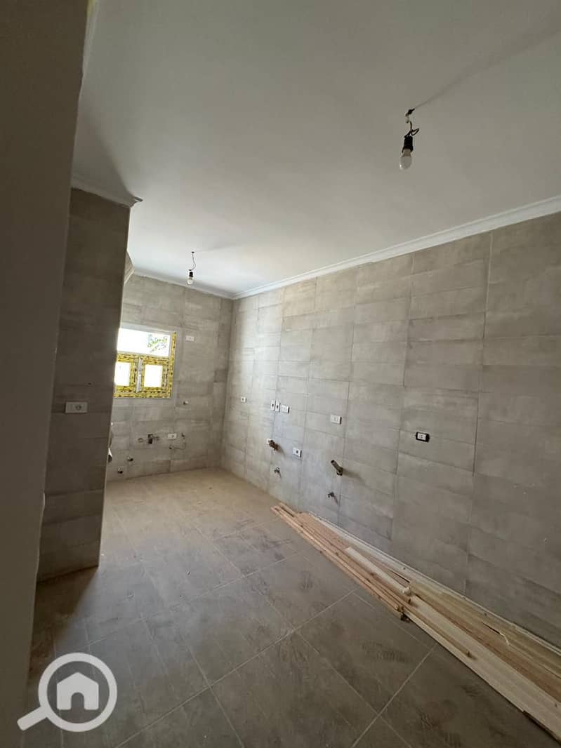 3 4c86d7df-ccfc-476d-a213-04940e5b5965. jpeg