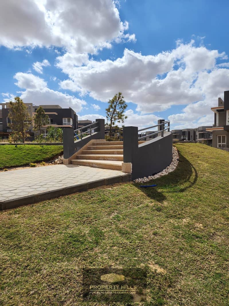 17 99b07653-ad51-45ad-a12a-8fa768c0bf72. jpeg