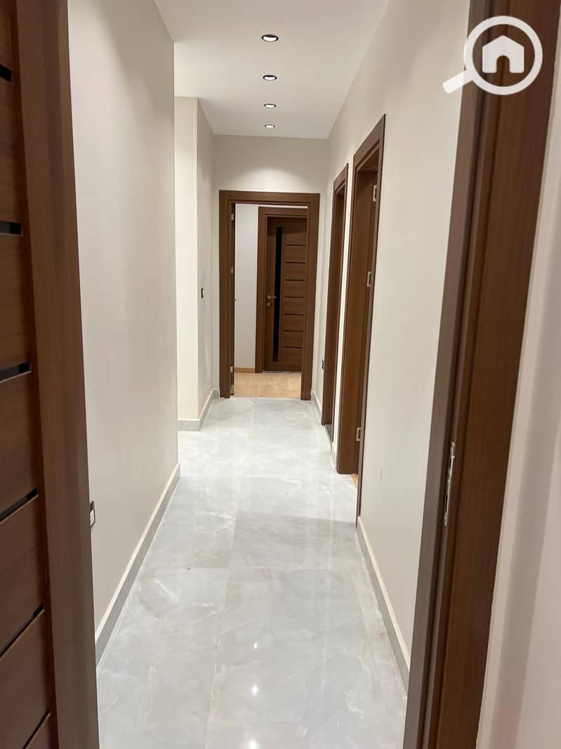 7 f436bc47-c764-4e38-ac8a-eb68b54f854f. jpg